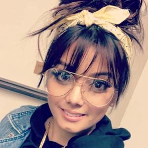 Meet your Posher, Tracy